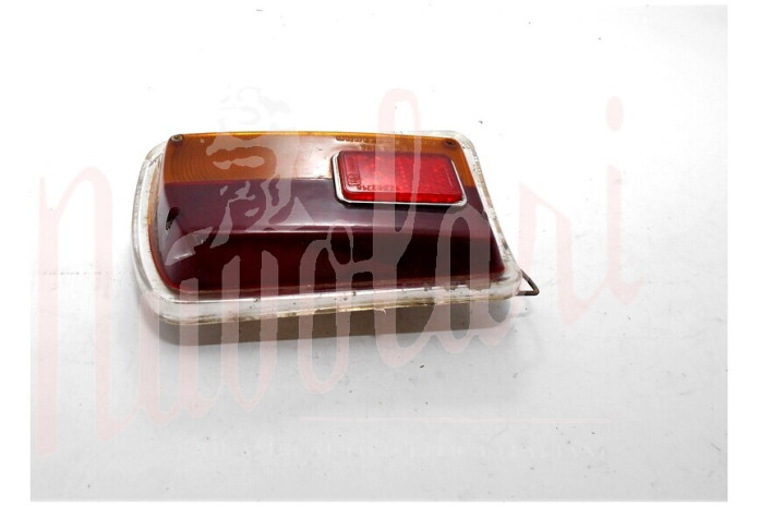 FANALE POSTERIORE CARELLO BASE PLASTICA