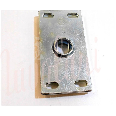 SCONTRO PIASTRA GANCIO COFANO ANTERIORE