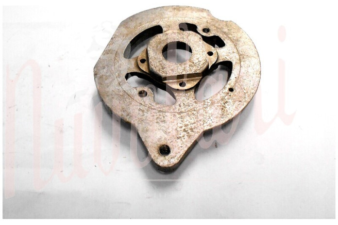 SUPPORTO DINAMO LATO PULEGGIA LUCAS C/CUSCINETTO