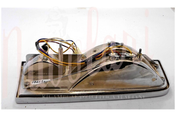 BASE FANALE POSTERIORE CARELLO NUOVO NON LENTI