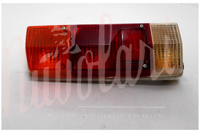 FANALE POSTERIORE ALTISSIMO