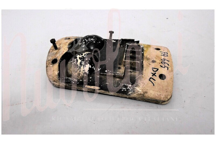 BASE PLASTICA FANALE POSTERIORE CARELLO