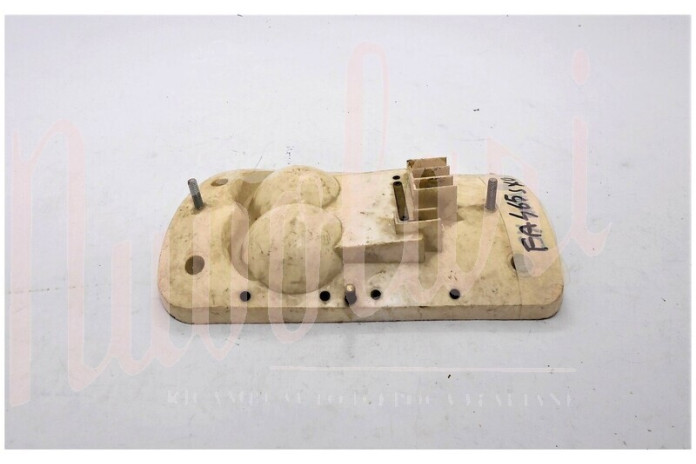 BASE PLASTICA FANALE POSTERIORE CARELLO