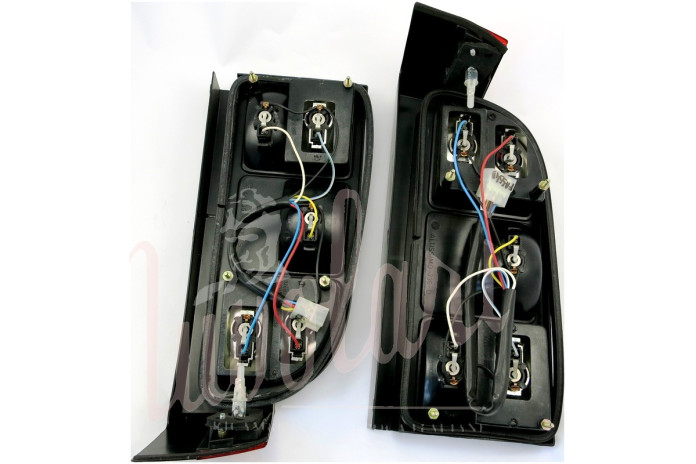 COPPIA FANALI POSTERIORI ALTISSIMO