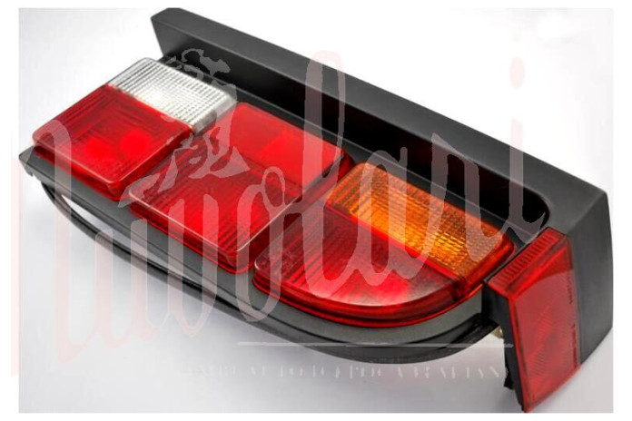 FANALE POSTERIORE ALTISSIMO