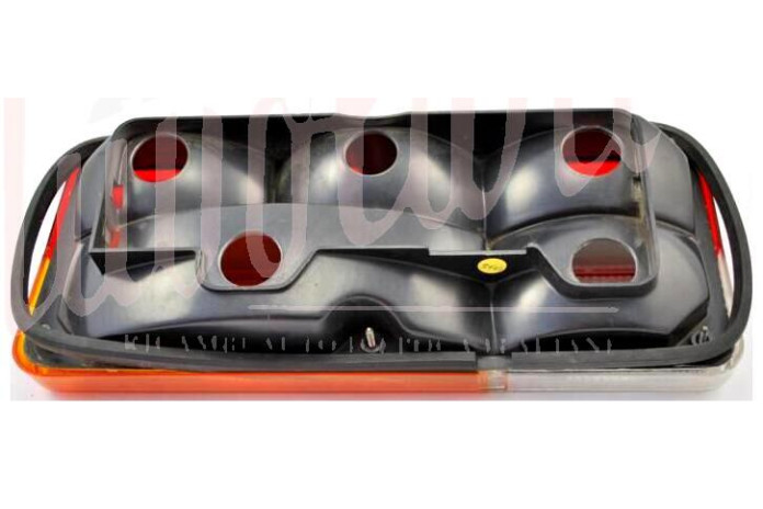 FANALE POSTERIORE GECARLENTE CON RIGHE