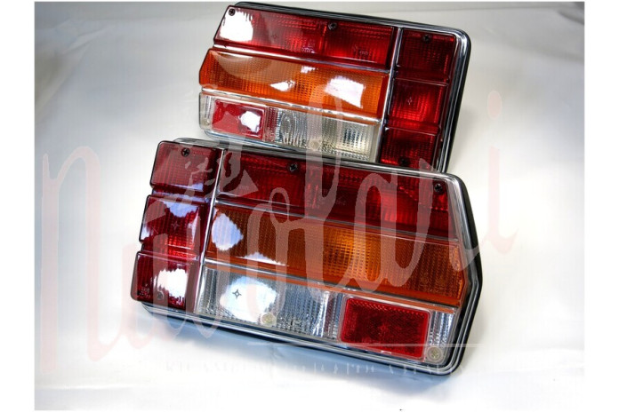 COPPIA FANALI POST ALTISSIMO BORDO CROMATO