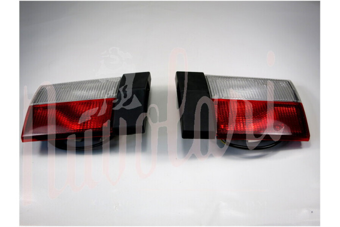 COPPIA FANALI POSTERIORI CENTRALI BAULE SEIMA