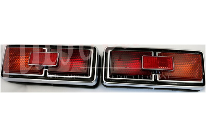 COPPIA FANALI POSTERIORI ALTISSIMO