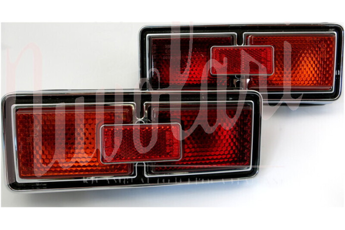 COPPIA FANALI POSTERIORI ALTISSIMO