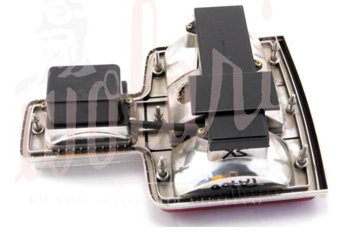 FANALE POSTERIORE ALTISSIMO