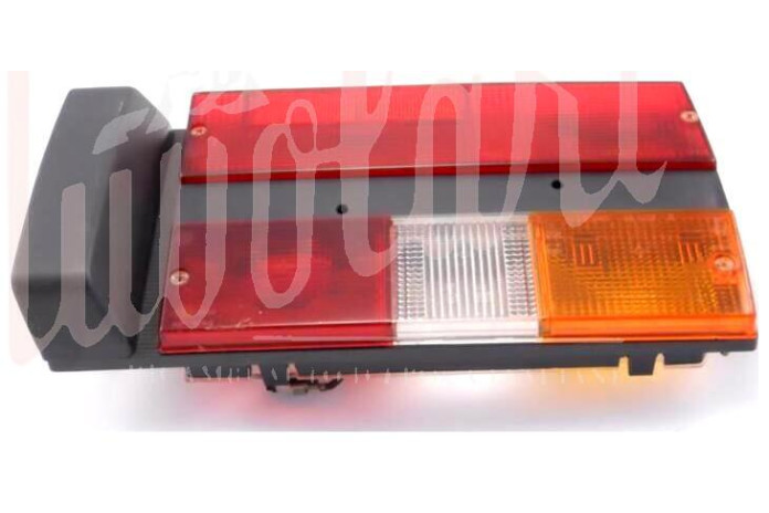 FANALE POSTERIORE ALTISSIMO