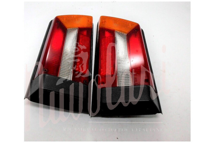 COPPIA FANALI POSTERIORI ALTISSIMO