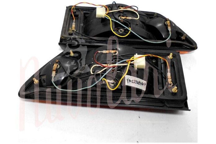 COPPIA FANALI POSTERIORI ALTISSIMO