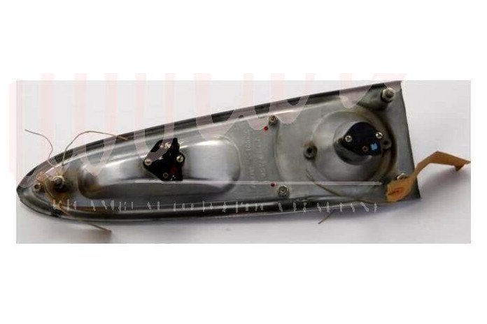 FANALE POST. ALTISSIMO ROSSO CON FRECCIA ROSSA