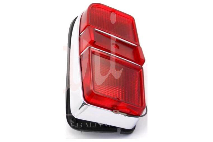 FANALE POST. ALTISSIMO ROSSO USA IN METALLO