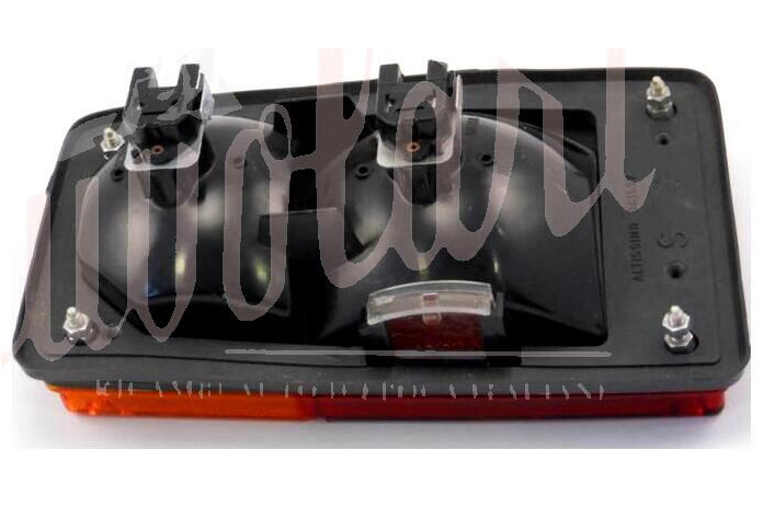FANALE POSTERIORE ALTISSIMO SINISTRO CROMATO VITI FERRO