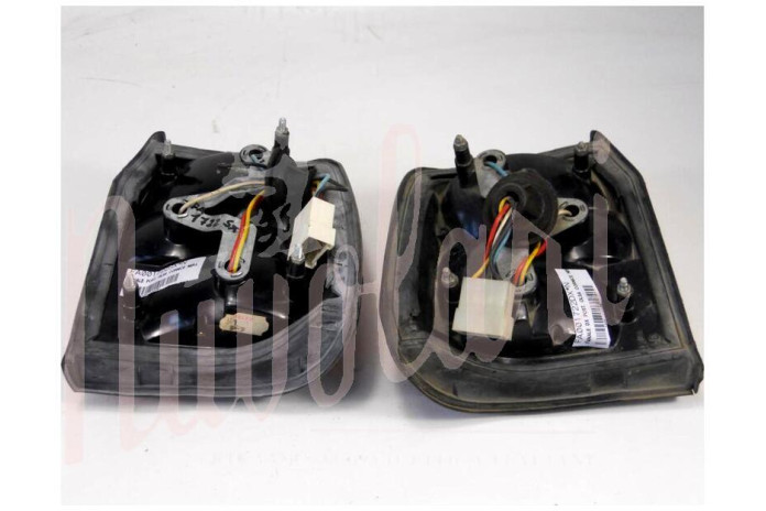 2FANALI POST CORNICE NERA