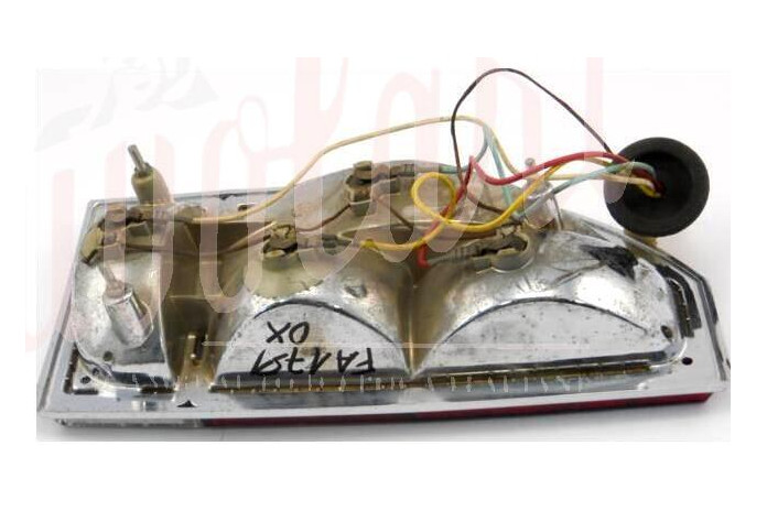 FANALE POST. ALT. FRECCIA VERT.