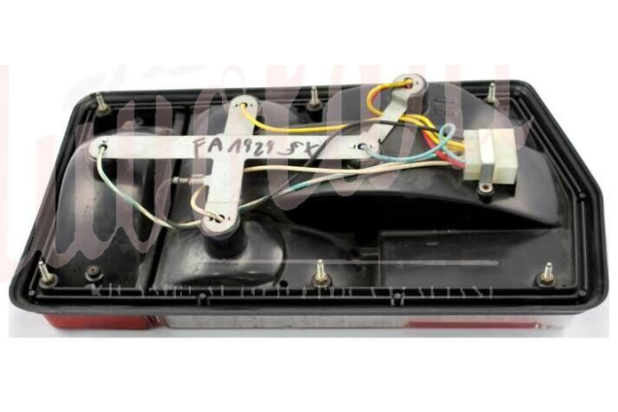 FANALE POSTERIORE ALTISSIMO BORDO NERO