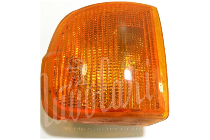 FANALINO ANTERIORE CARELLO ARANCIO