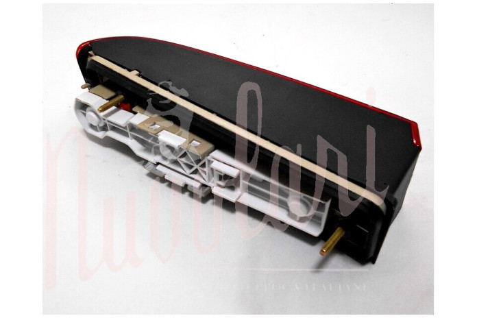 FANALE POSTERIORE EST SEIMA FRECCIA ROSSA