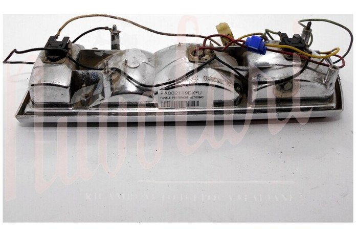 FANALE POSTERIORE ALTISSIMO