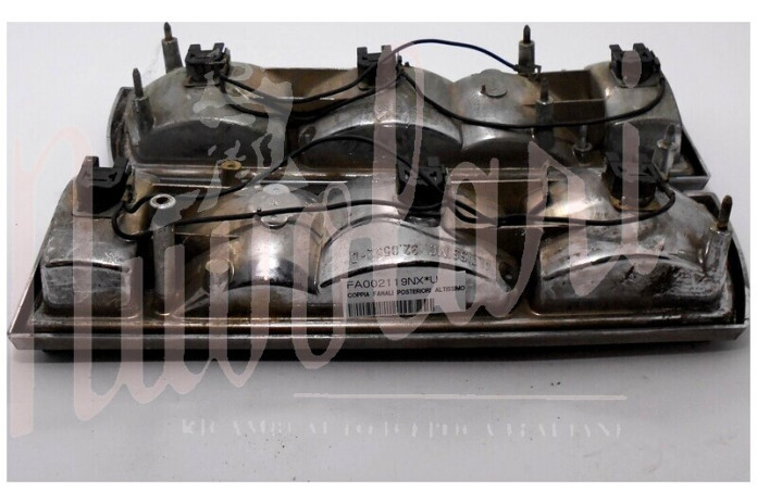 COPPIA FANALI POSTERIORI ALTISSIMO