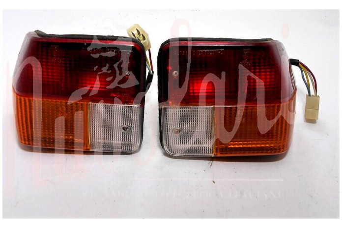 COPPIA FANALI POSTERIORI ALTISSIMO