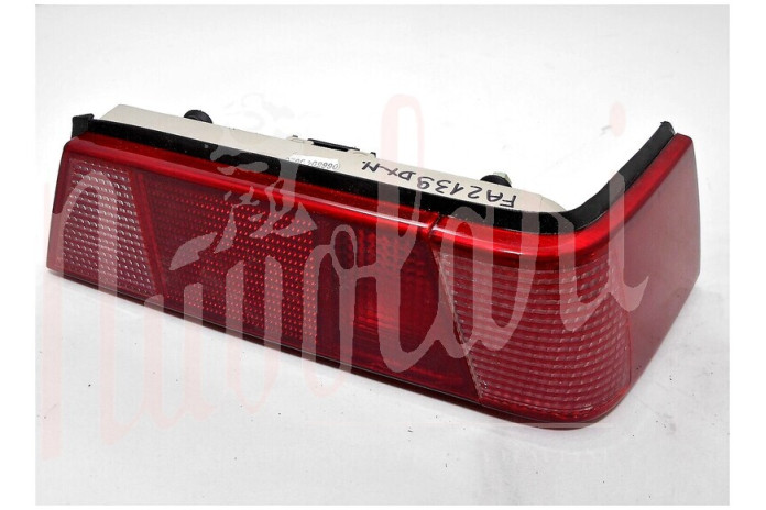 FANALE POSTERIORE ORIGINALE RIGA FRECCIA TRASPARENTE