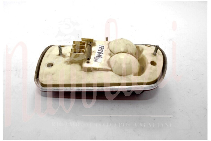 FANALE POSTERIORE CARELLO BASE PLASTICA