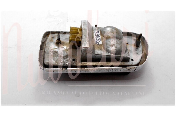 FANALE POSTERIORE CARELLO BASE METALLO
