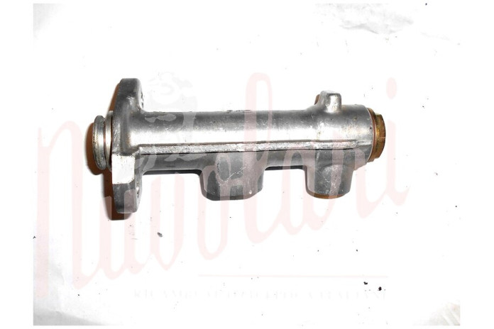 POMPA FRIZIONE (USCITA SUPERIORE CORPO Cent 148,5)