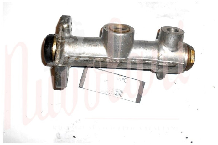 POMPA FRIZIONE FIAT (USCITA SUPERIORE CORPO Cent 148,5)