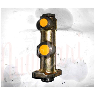 POMPA FRIZIONE (IN GHISA USCITA TUBO SUPERIORE)