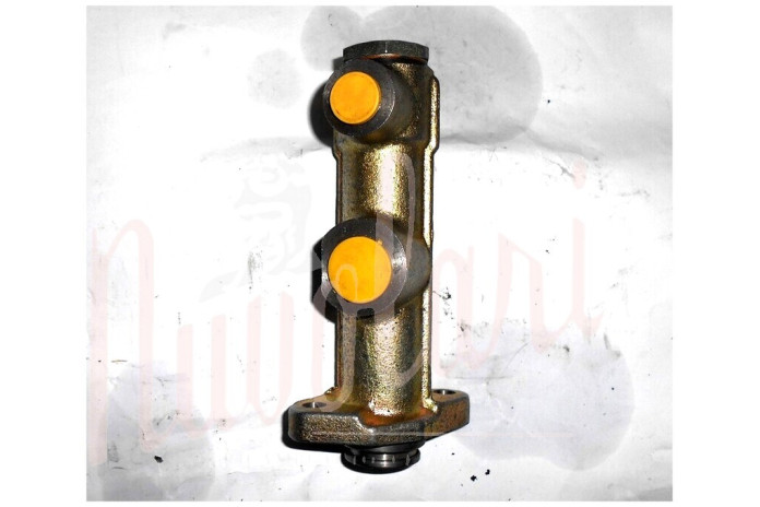 POMPA FRIZIONE (IN GHISA USCITA TUBO SUPERIORE)