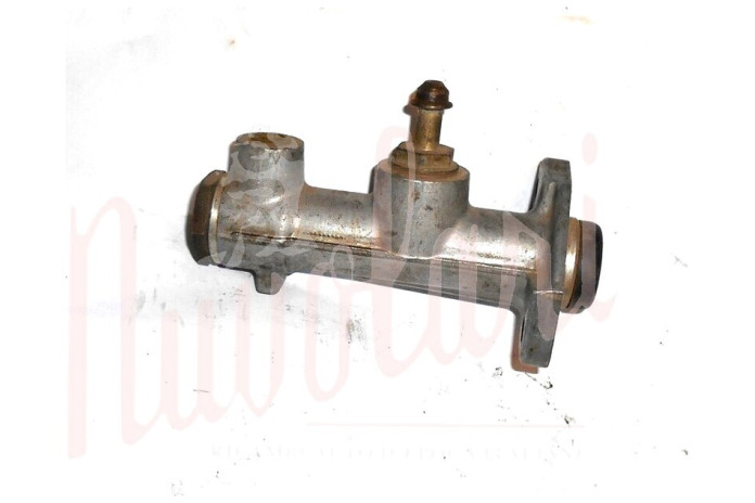 POMPA FRIZIONE (GUIDA DX CORPO Cent 148,5)