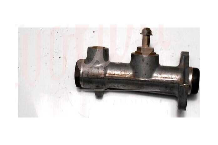 POMPA FRIZIONE (GUIDA DX CORPO Cent 139)