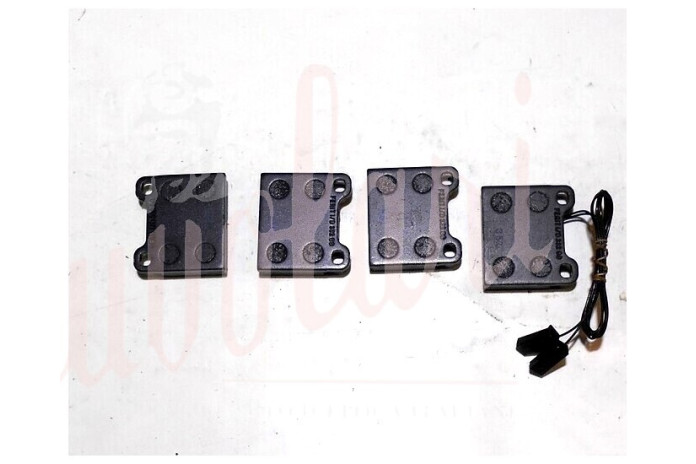 PASTICCHE FRENO ANTERIORE (2 FILI SENSORE SPIA)