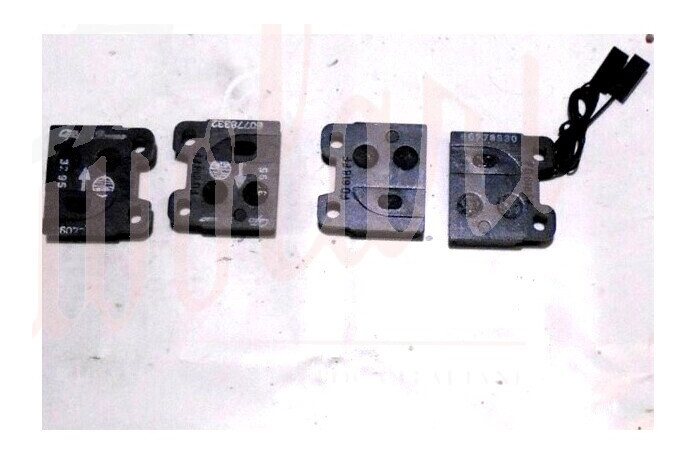 PASTICCHE FRENO POSTERIORE (2 FILI SENSORE SPIA)