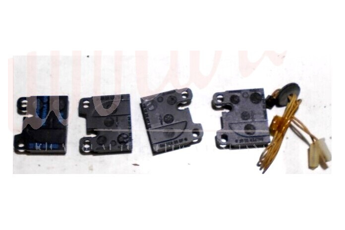 PASTICCHE FRENO POSTERIORE (2 FILI SENSORE SPIA)