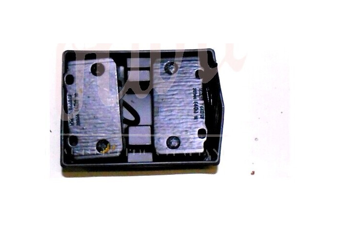 PASTICCHE FRENO ANRERIORE (2 SPINETTE FILI SENDORE SPIA)