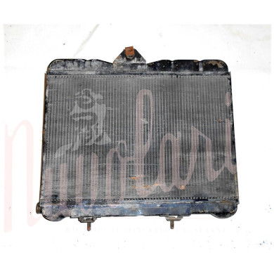 RADIATORE PIEDE BASSO