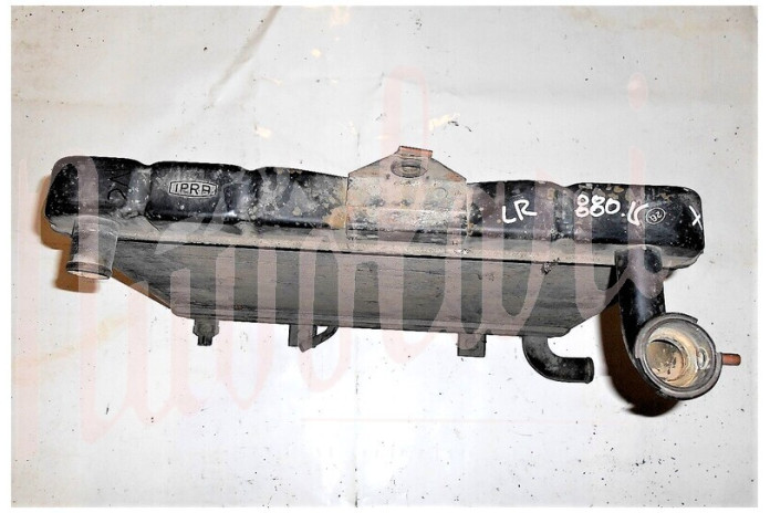 RADIATORE PIEDE BASSO