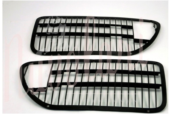 COPPIA GRIGLIE RIVESTIMENTO INFERIORE