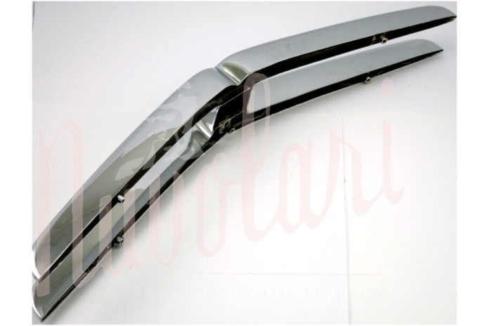 FREGIO CENTRALE CON BAFFI