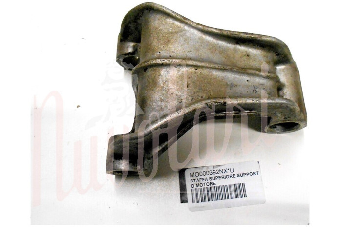 STAFFA SUPERIORE SUPPORTO MOTORE