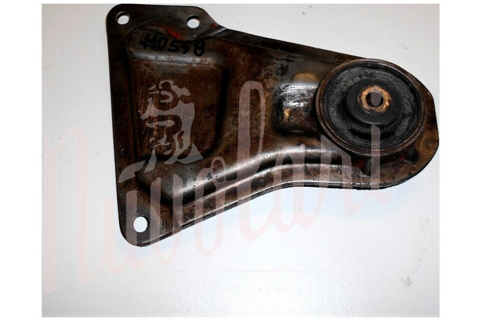 STAFFA SUPPORTO MOTORE CON SILENTEBLOCK