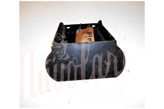 STAFFA SUPPORTO ANTERIORE MOTORE