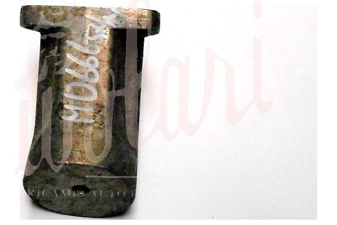 STAFFA SUPPORTO MOTORE LATO SCARICO